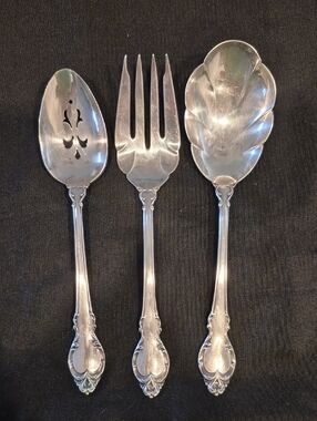 Holmer And Edwards Deep Silver Plated Orleans Set Of 3 Serving Pieces